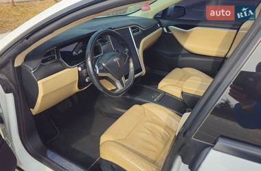 Лифтбек Tesla Model S 2017 в Украинке