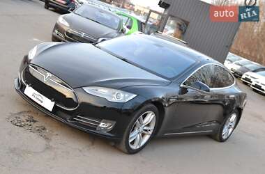 Лифтбек Tesla Model S 2013 в Луцке