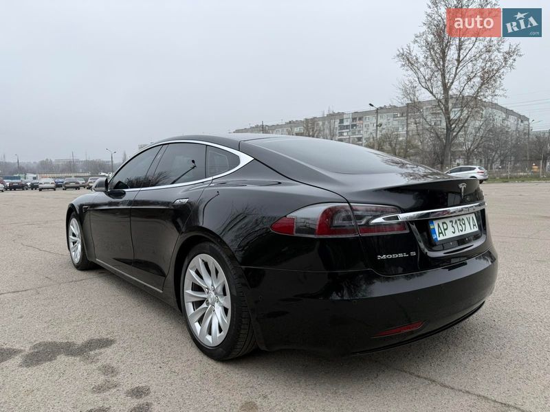 Лифтбек Tesla Model S 2017 в Запорожье фото 5 Лифтбек Tesla Model S 2017 в Запорожье