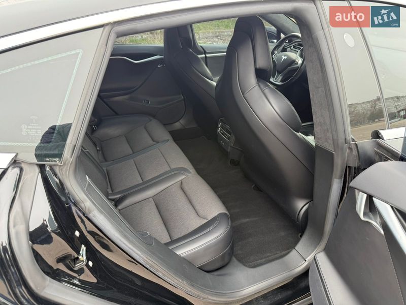 Лифтбек Tesla Model S 2017 в Запорожье фото 13 Лифтбек Tesla Model S 2017 в Запорожье