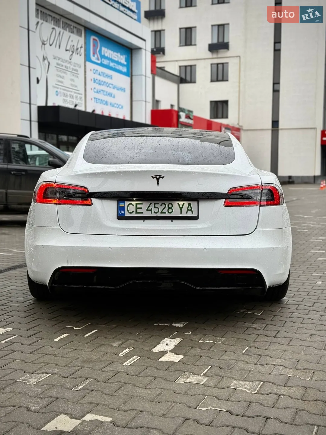 2022 Tesla Model S - мініатюра 8