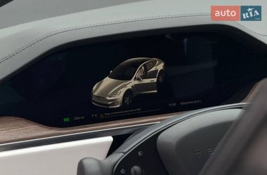 Лифтбек Tesla Model S 2022 в Черновцах