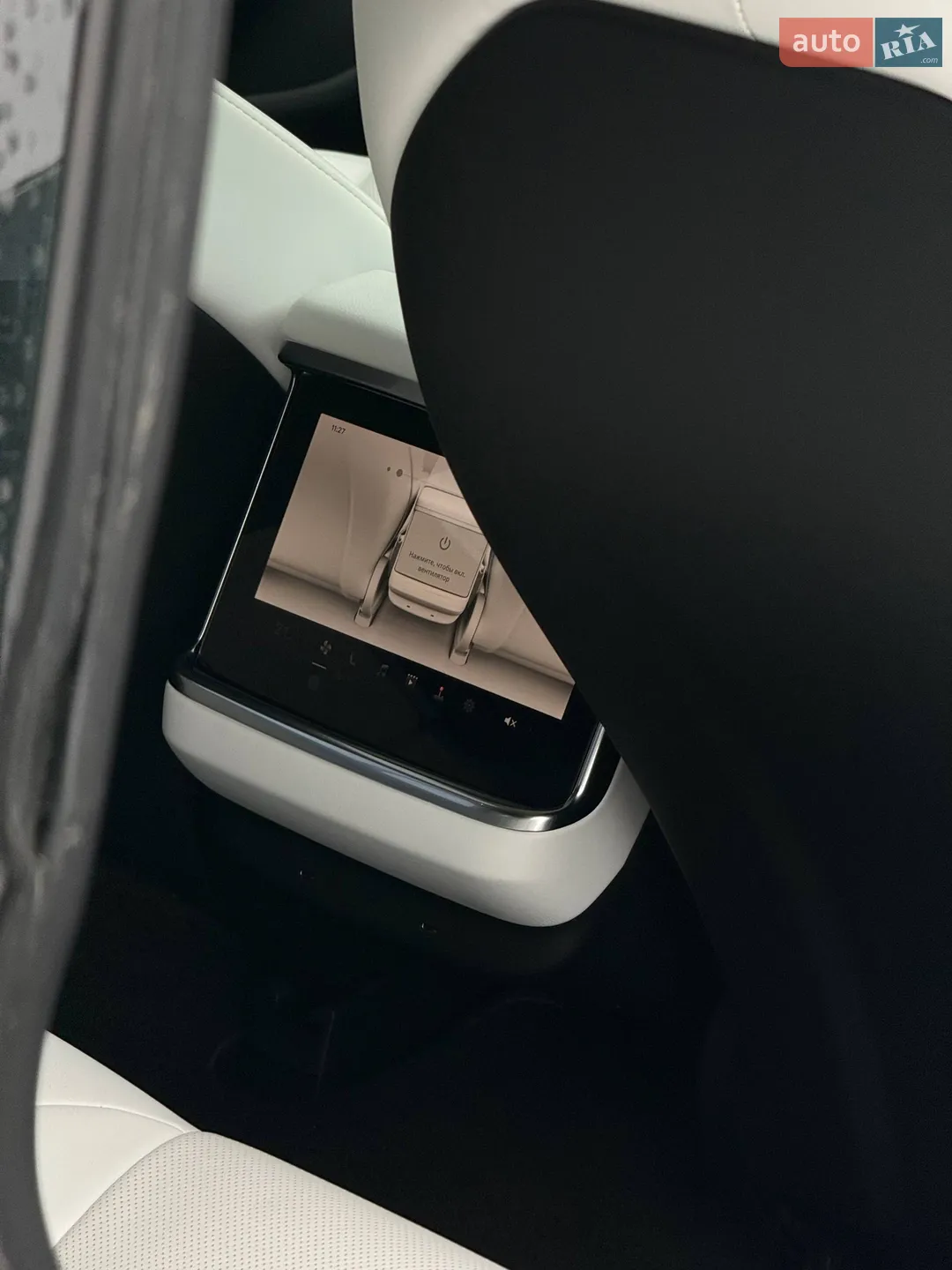 2022 Tesla Model S - мініатюра 17