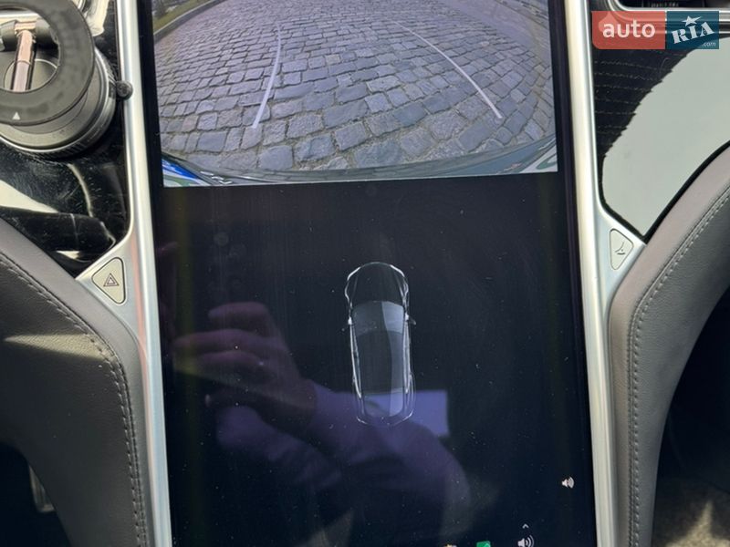 Лифтбек Tesla Model S 2017 в Киеве фото 39 Лифтбек Tesla Model S 2017 в Киеве