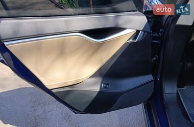 Ліфтбек Tesla Model S 2017 в Кропивницькому