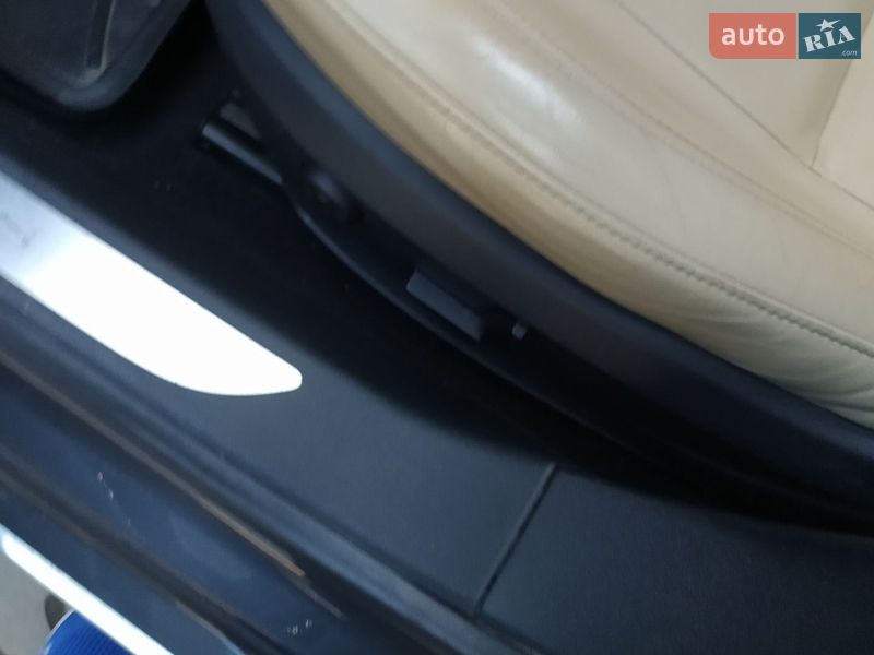 Ліфтбек Tesla Model S 2016 в Чернівцях фото 10 Ліфтбек Tesla Model S 2016 в Чернівцях