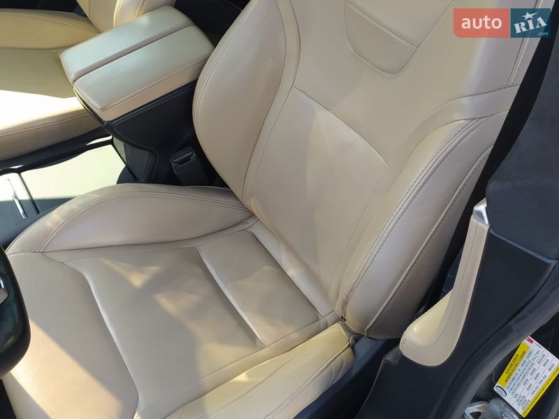Ліфтбек Tesla Model S 2016 в Чернівцях фото 14 Ліфтбек Tesla Model S 2016 в Чернівцях