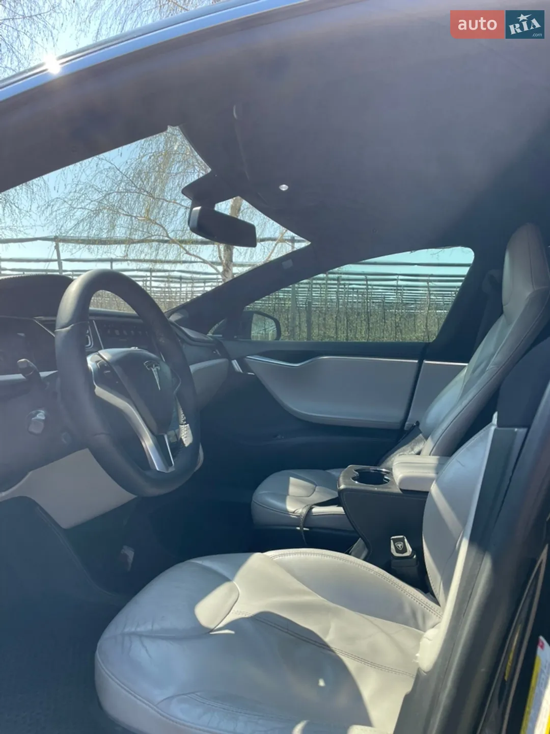 2014 Tesla Model S - мініатюра 15