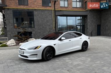 Лифтбек Tesla Model S 2022 в Виннице