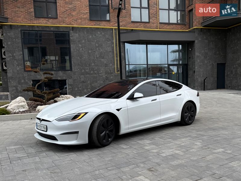 Tesla Model S 2022