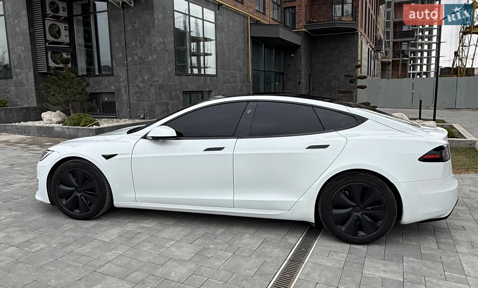 2022 Tesla Model S - мініатюра 33