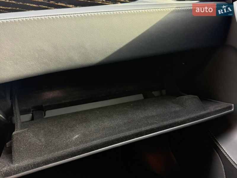 Ліфтбек Tesla Model S 2017 в Вінниці фото 15 Ліфтбек Tesla Model S 2017 в Вінниці