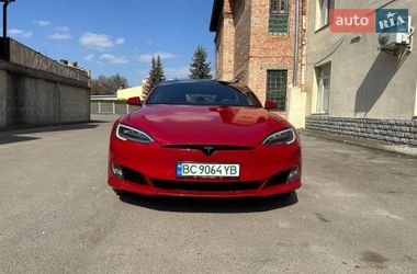 Лифтбек Tesla Model S 2020 в Львове