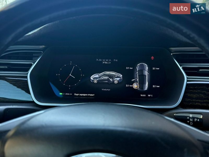 Лифтбек Tesla Model S 2016 в Одессе