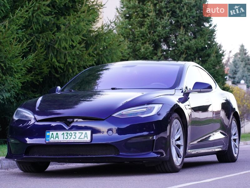 Ліфтбек Tesla Model S 2014 в Києві