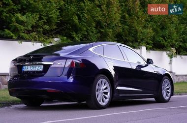 Лифтбек Tesla Model S 2014 в Киеве