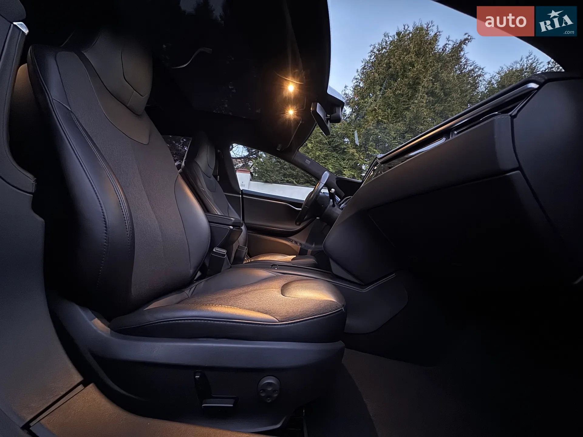 2014 Tesla Model S - мініатюра 24