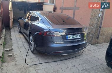 Лифтбек Tesla Model S 2015 в Одессе