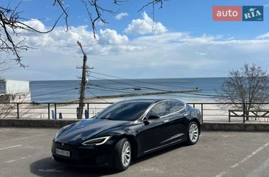 Ліфтбек Tesla Model S 2017 в Одесі