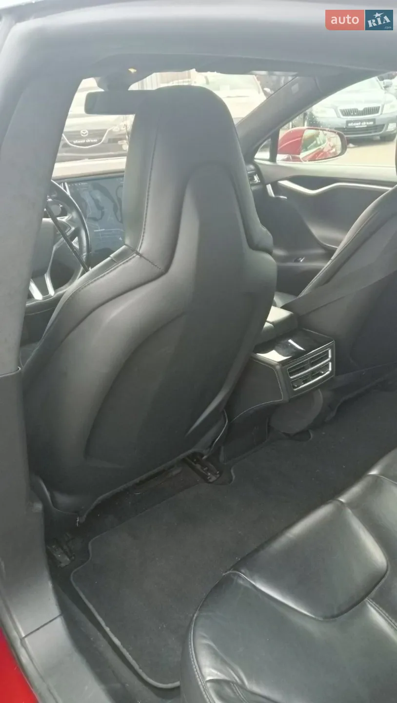 2015 Tesla Model S - мініатюра 10