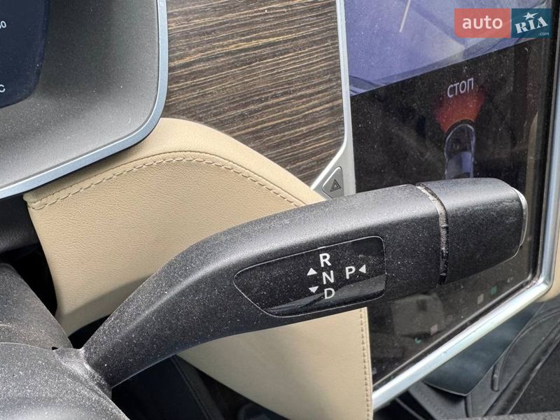 Ліфтбек Tesla Model S 2015 в Вінниці фото 24 Ліфтбек Tesla Model S 2015 в Вінниці