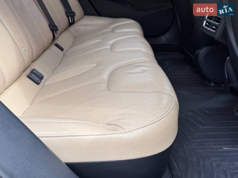 Ліфтбек Tesla Model S 2015 в Вінниці фото 31 Ліфтбек Tesla Model S 2015 в Вінниці