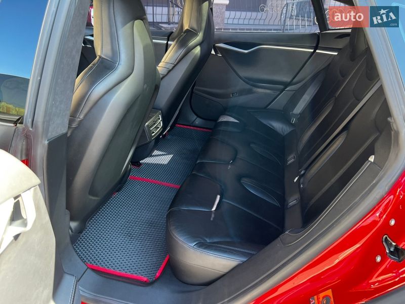 Ліфтбек Tesla Model S 2016 в Софіївській Борщагівці фото 40 Ліфтбек Tesla Model S 2016 в Софіївській Борщагівці