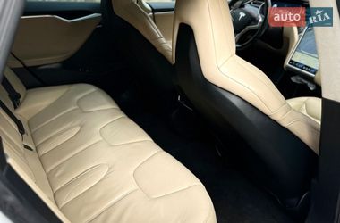 Ліфтбек Tesla Model S 2015 в Кропивницькому