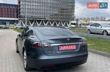 Лифтбек Tesla Model S 2017 в Львове