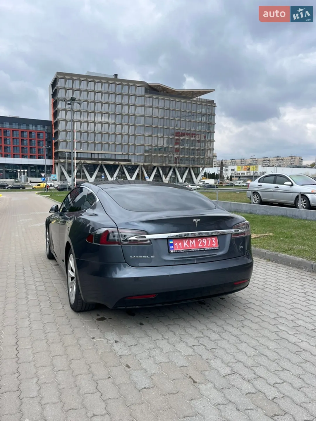 2017 Tesla Model S - мініатюра 8