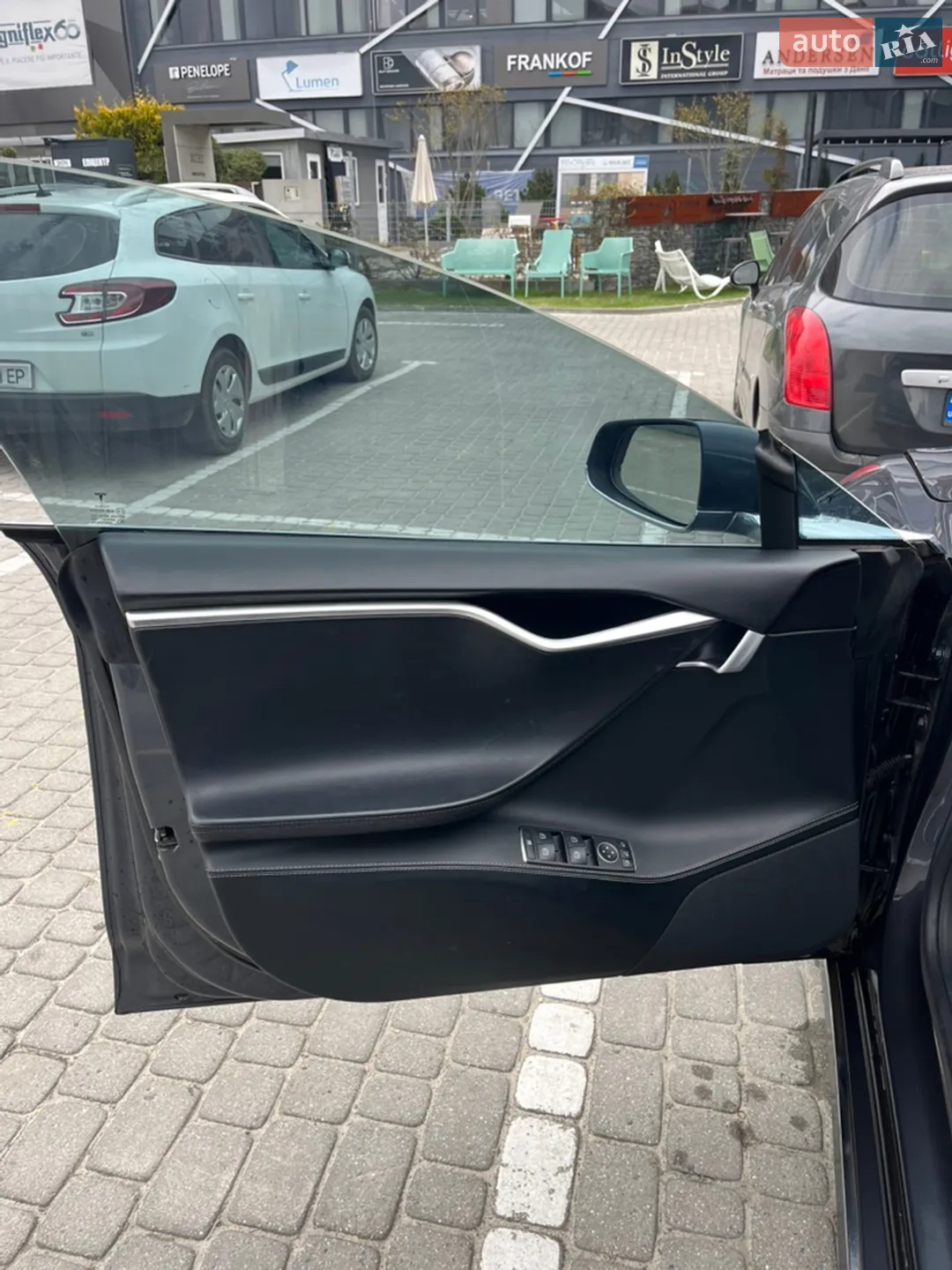 2017 Tesla Model S - мініатюра 24