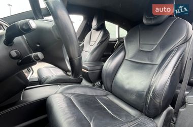Лифтбек Tesla Model S 2017 в Львове