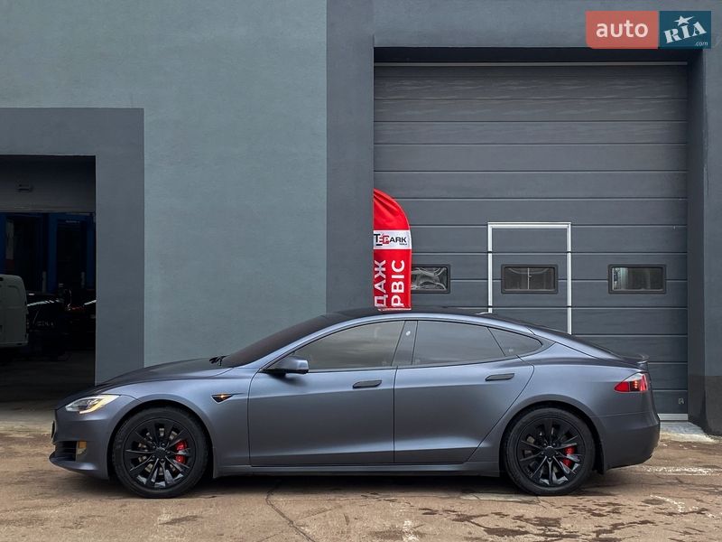 Ліфтбек Tesla Model S 2019 в Києві