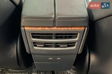 Ліфтбек Tesla Model S 2019 в Києві