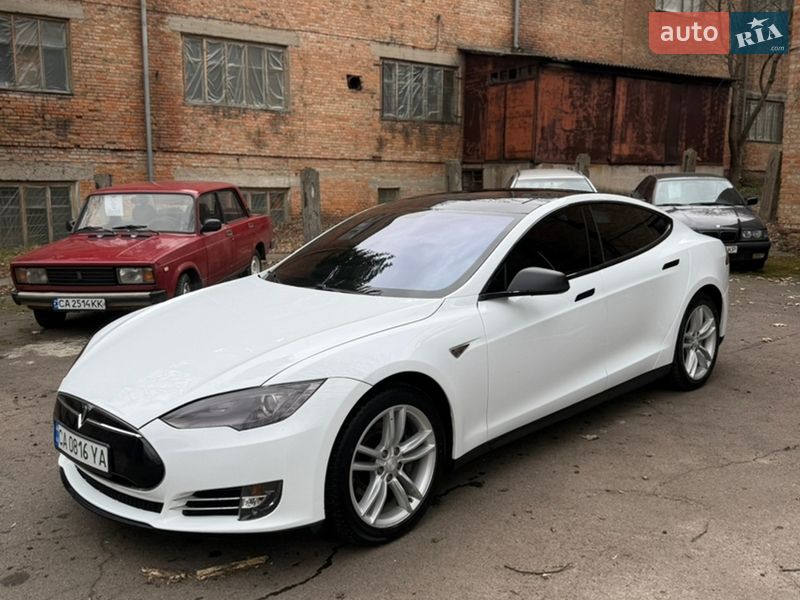 Ліфтбек Tesla Model S 2014 в Умані фото 2 Ліфтбек Tesla Model S 2014 в Умані
