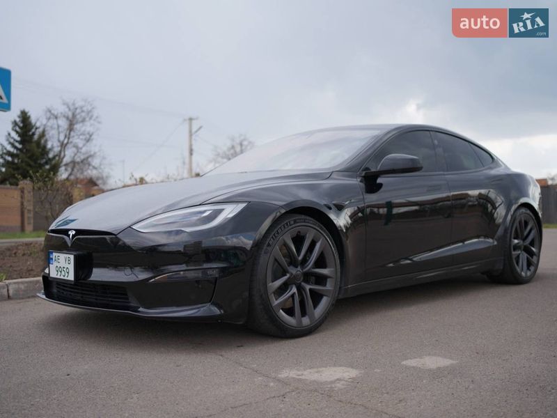 Лифтбек Tesla Model S 2021 в Кривом Роге