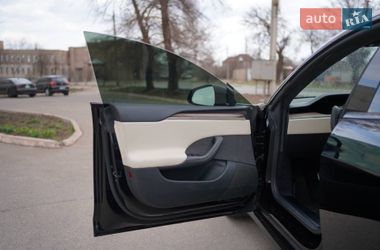 Лифтбек Tesla Model S 2021 в Кривом Роге