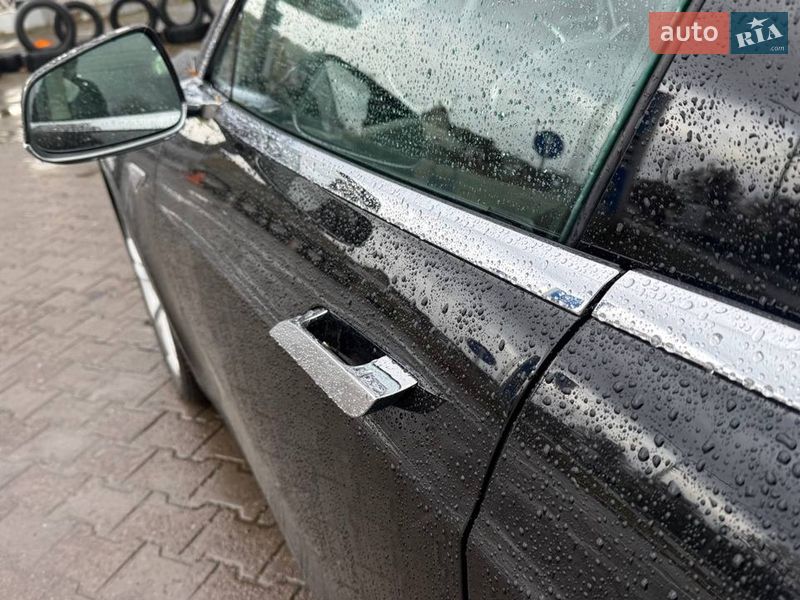 Лифтбек Tesla Model S 2014 в Кременчуге