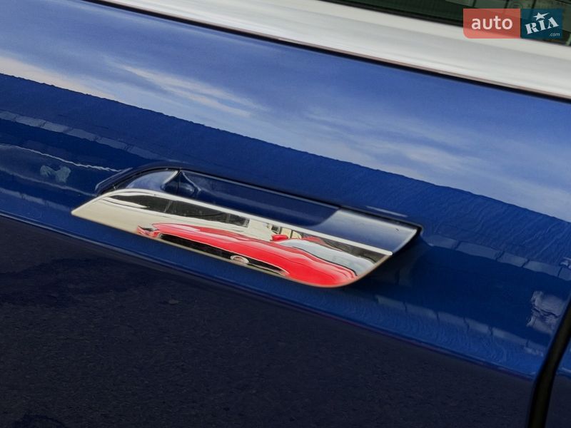 Ліфтбек Tesla Model S 2018 в Києві фото 18 Ліфтбек Tesla Model S 2018 в Києві