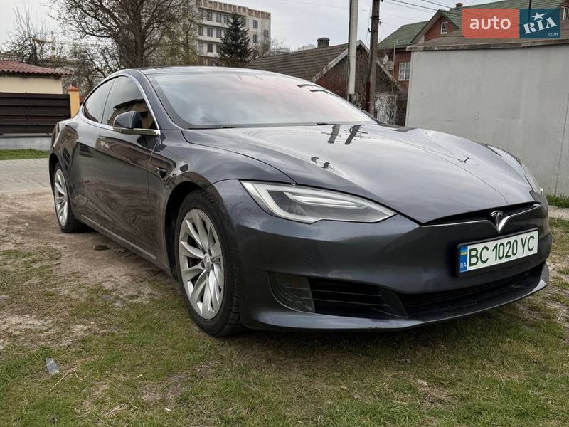 Лифтбек Tesla Model S 2017 в Львове фото 2 Лифтбек Tesla Model S 2017 в Львове