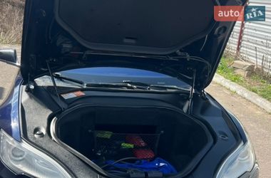 Ліфтбек Tesla Model S 2014 в Рівному