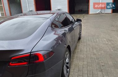 Лифтбек Tesla Model S 2019 в Сумах