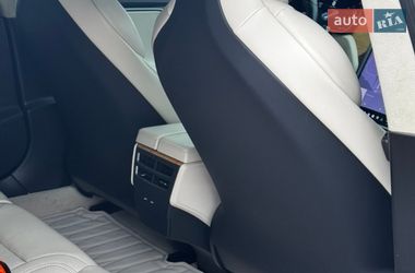 Лифтбек Tesla Model S 2019 в Днепре