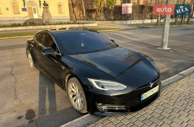 Лифтбек Tesla Model S 2018 в Николаеве