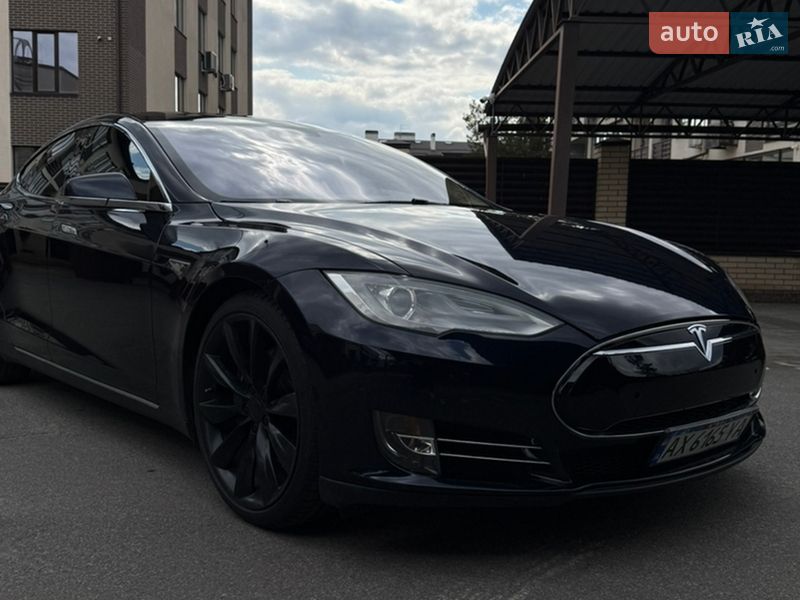 Лифтбек Tesla Model S 2013 в Харькове