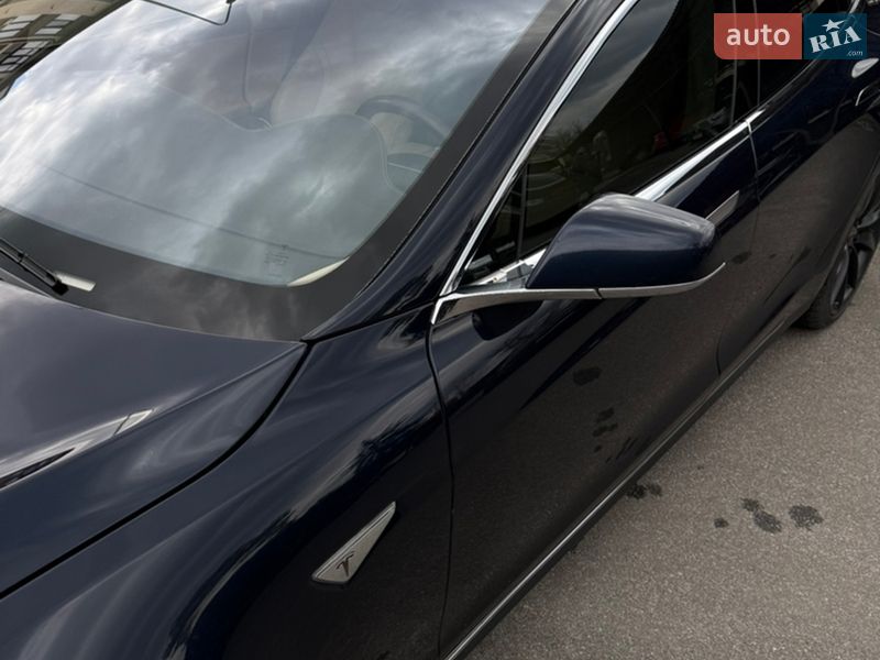 Лифтбек Tesla Model S 2013 в Харькове