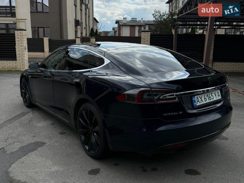 Лифтбек Tesla Model S 2013 в Харькове