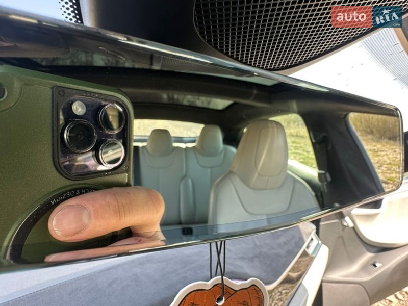 Ліфтбек Tesla Model S 2015 в Богородчанах