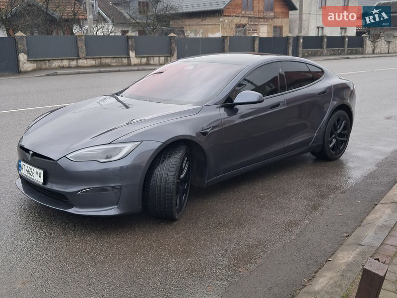 Лифтбек Tesla Model S 2021 в Коломые