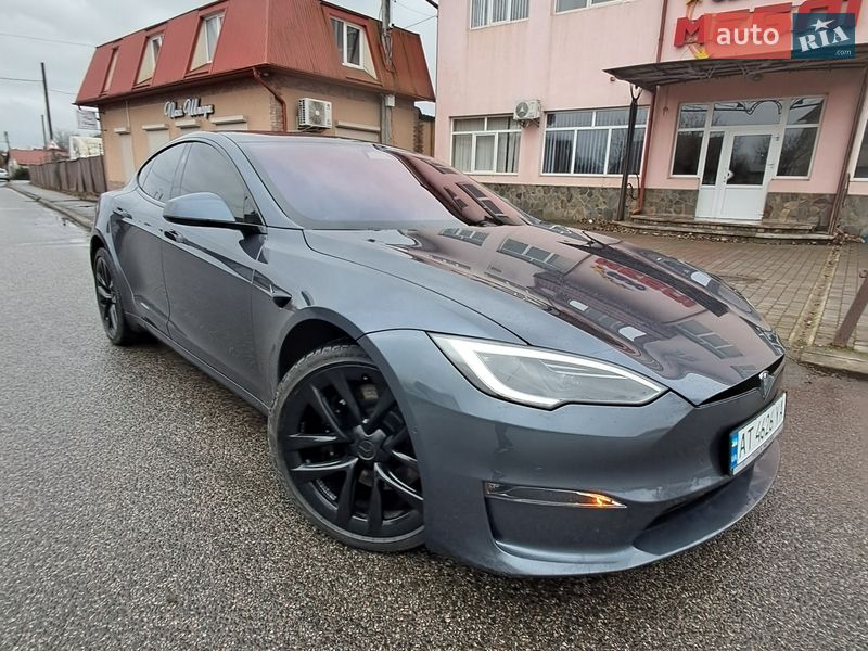 Лифтбек Tesla Model S 2021 в Коломые
